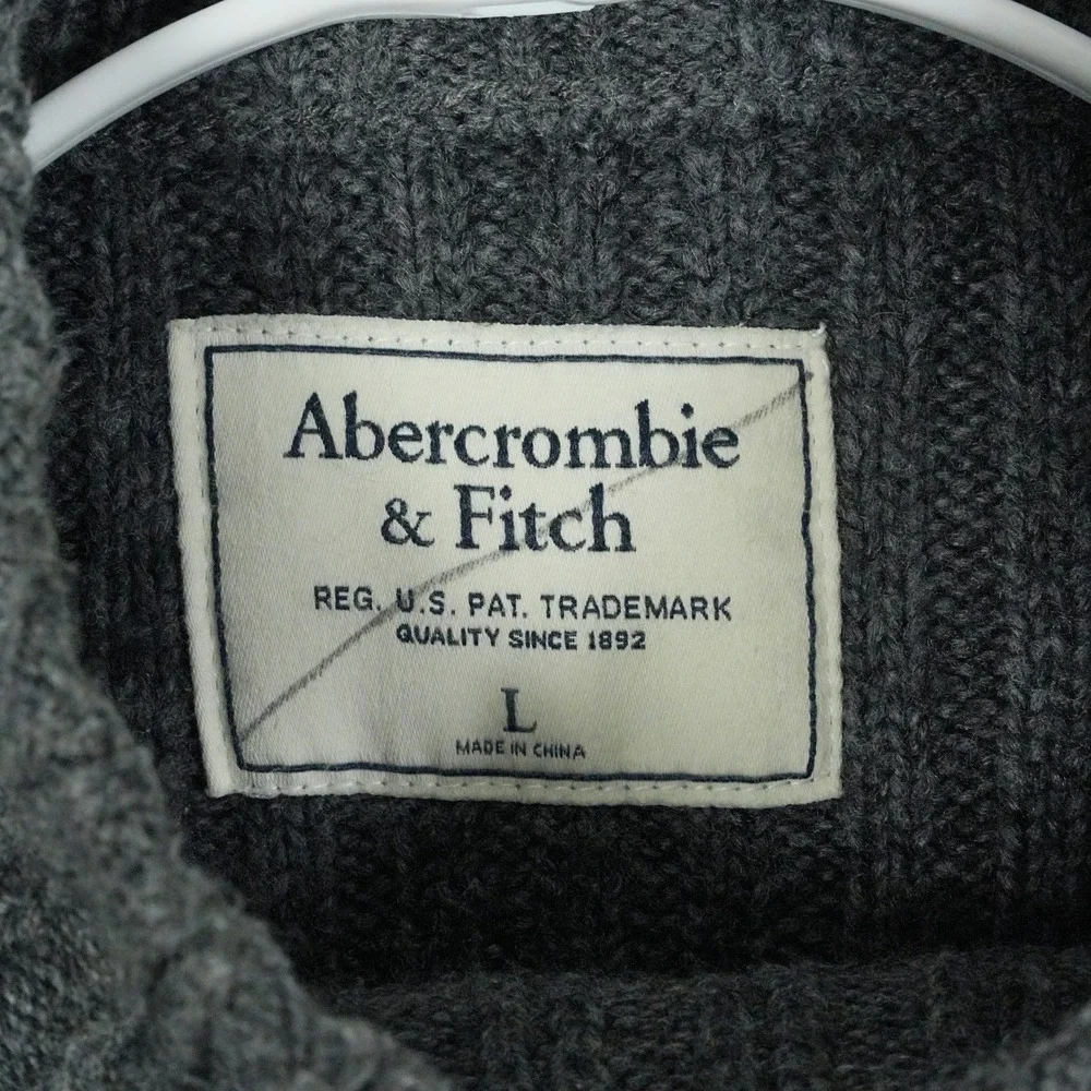 Abercrombie Fitch Men Charcoal Cable Knit Mock‎ Neck Sweater Size Large